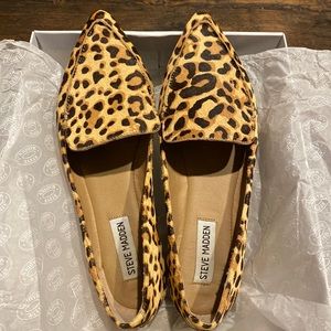 Steve Madden leopard flats